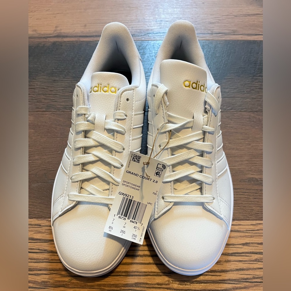 NEW W TAGS! Women’s Adidas White Grand Court Sneakers